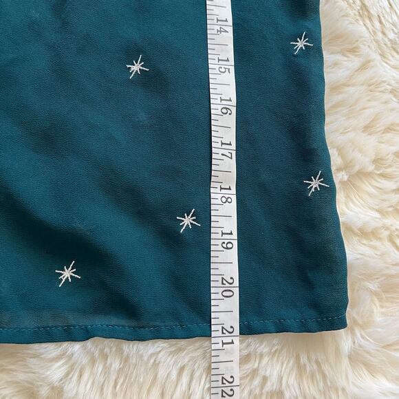 Honey Punch Button Front Sheer Star Embroidered Top Green Small - Picture 7 of 10